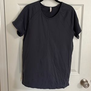 Women’s Athleta Workout Top, Gray, size XL